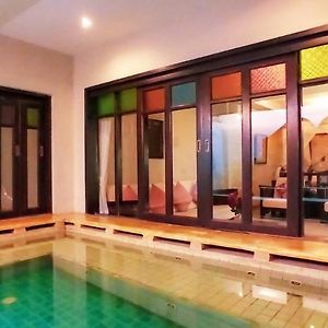 Villa Spa Bath